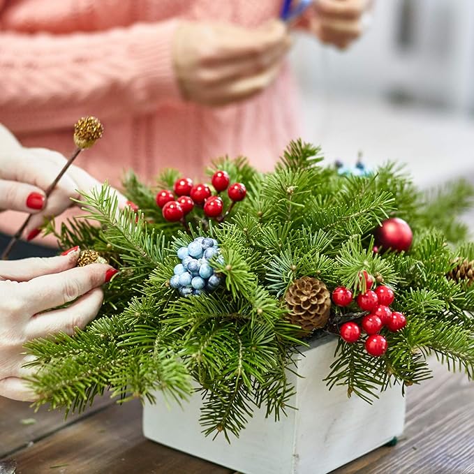 150 Piece Artificial Holly Berries